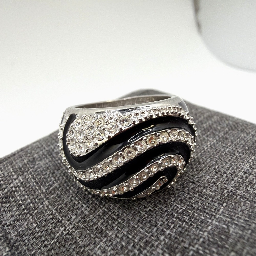 Austria Crystal & Enamel Silver Tone Rhodium Plated Statement Ring Size 6.5 RSC